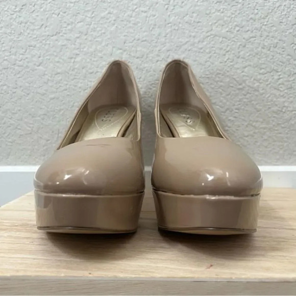 Guess Nude Faux Leather Platform Stiletto Heels 8 - Picture 3 of 8